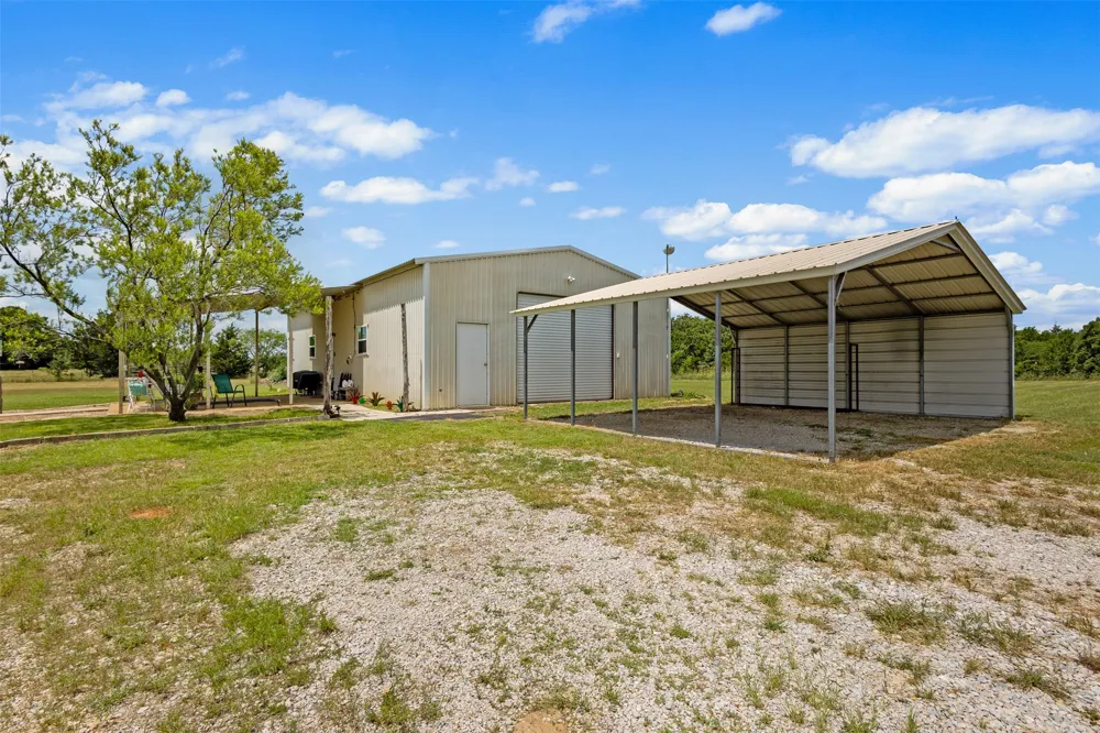 343 Meadow Lark Lane Bowie, TX 76230