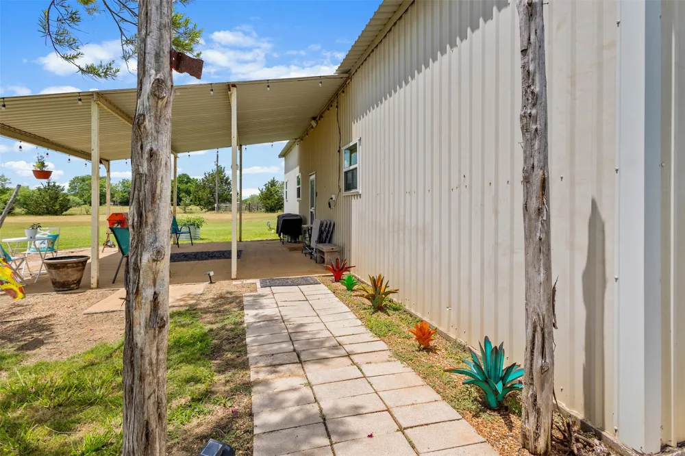 343 Meadow Lark Lane Bowie, TX 76230