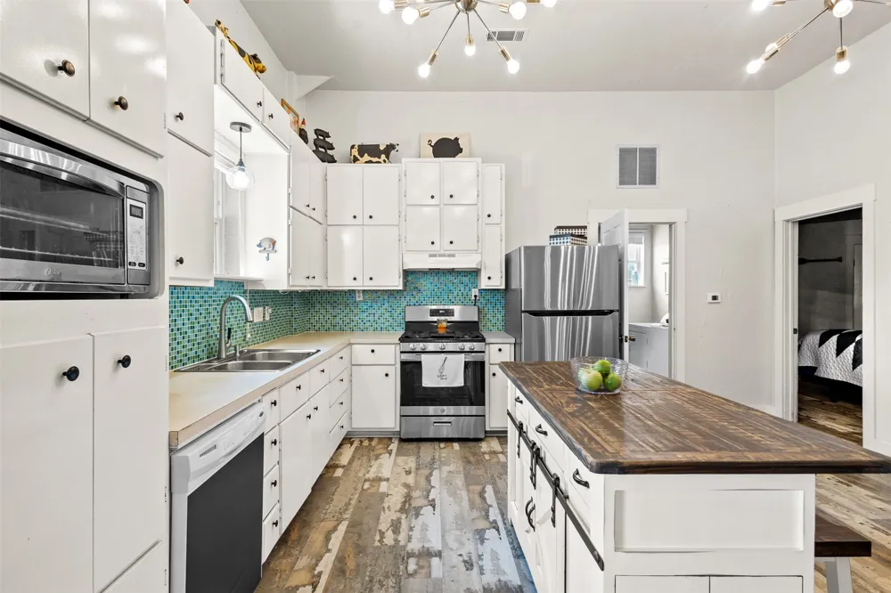 343 Meadow Lark Lane Bowie, TX 76230