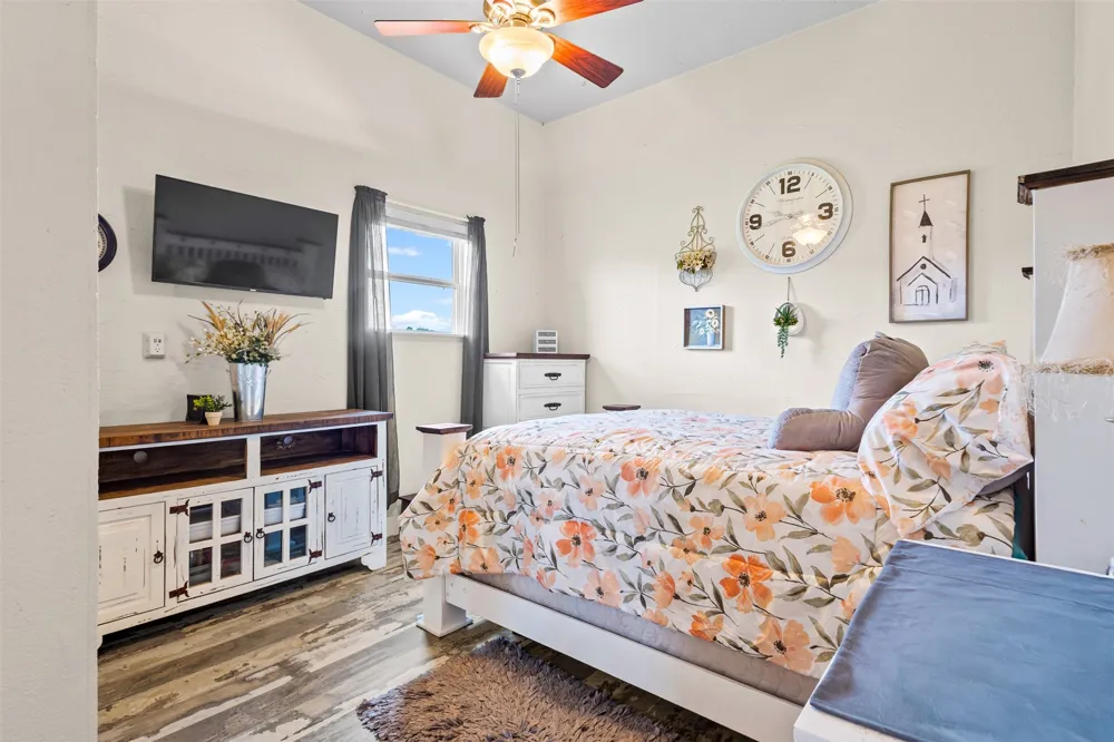 343 Meadow Lark Lane Bowie, TX 76230