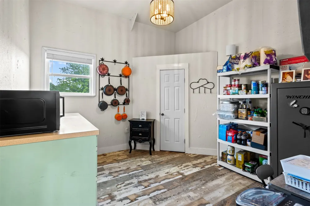343 Meadow Lark Lane Bowie, TX 76230