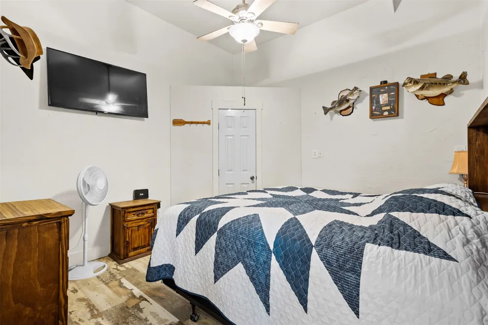343 Meadow Lark Lane Bowie, TX 76230