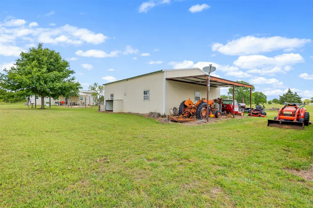 343 Meadow Lark Lane Bowie, TX 76230