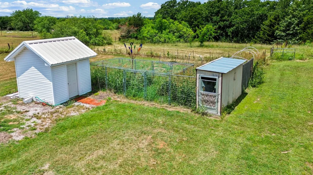 343 Meadow Lark Lane Bowie, TX 76230