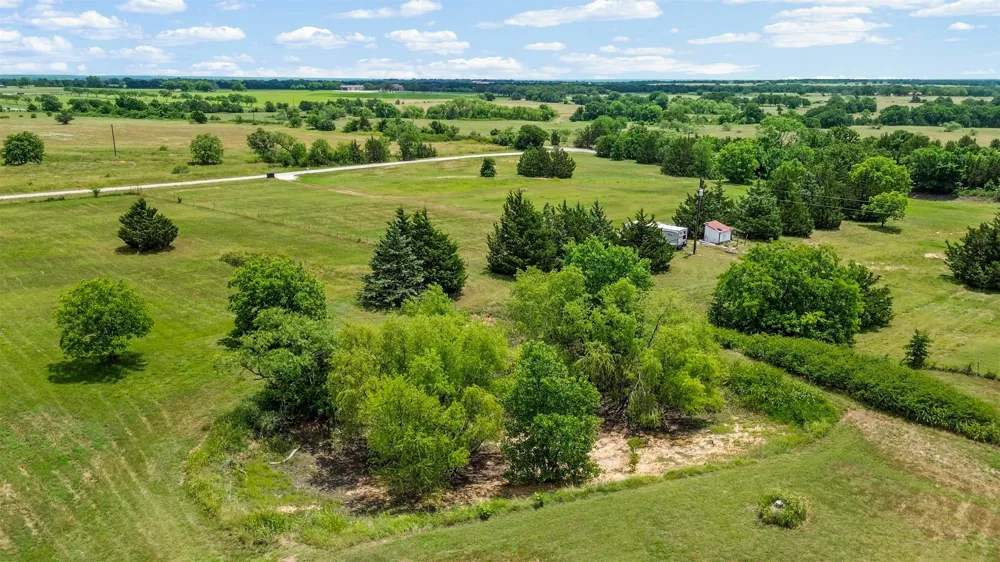 343 Meadow Lark Lane Bowie, TX 76230