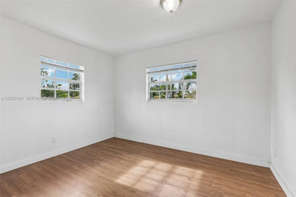 1045 NW 115th St Miami, FL 33168
