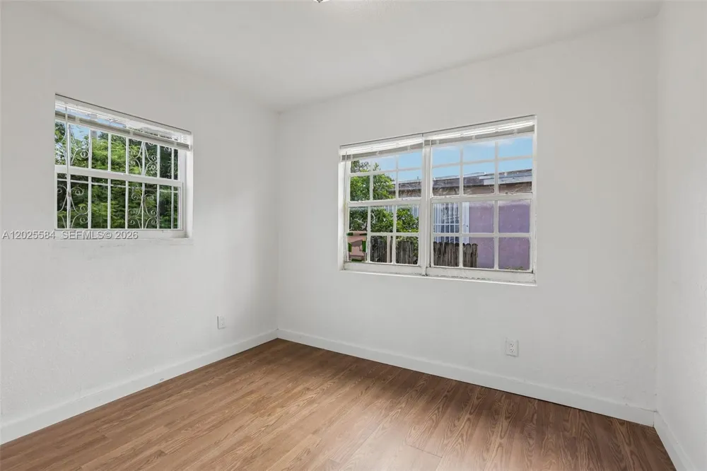 1045 NW 115th St Miami, FL 33168