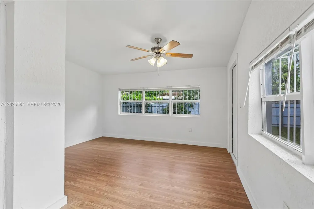 1045 NW 115th St Miami, FL 33168