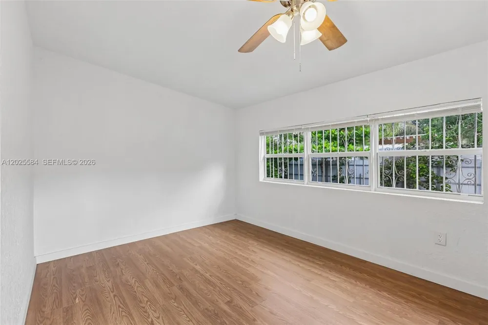 1045 NW 115th St Miami, FL 33168