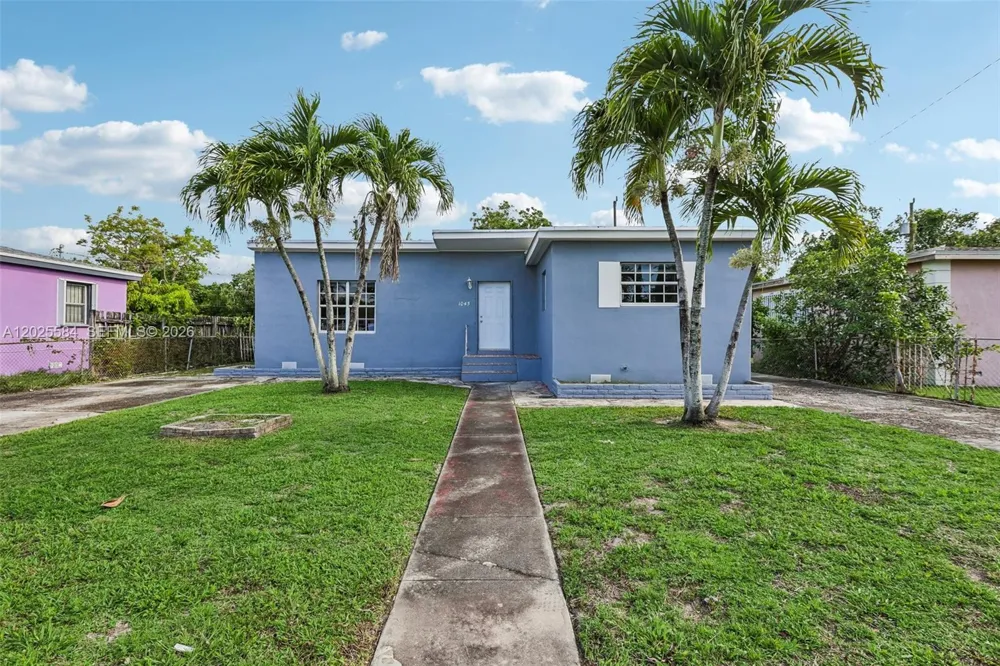 1045 NW 115th St Miami, FL 33168