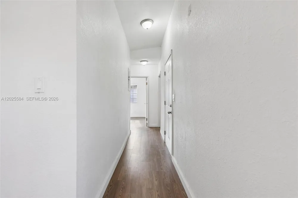 1045 NW 115th St Miami, FL 33168
