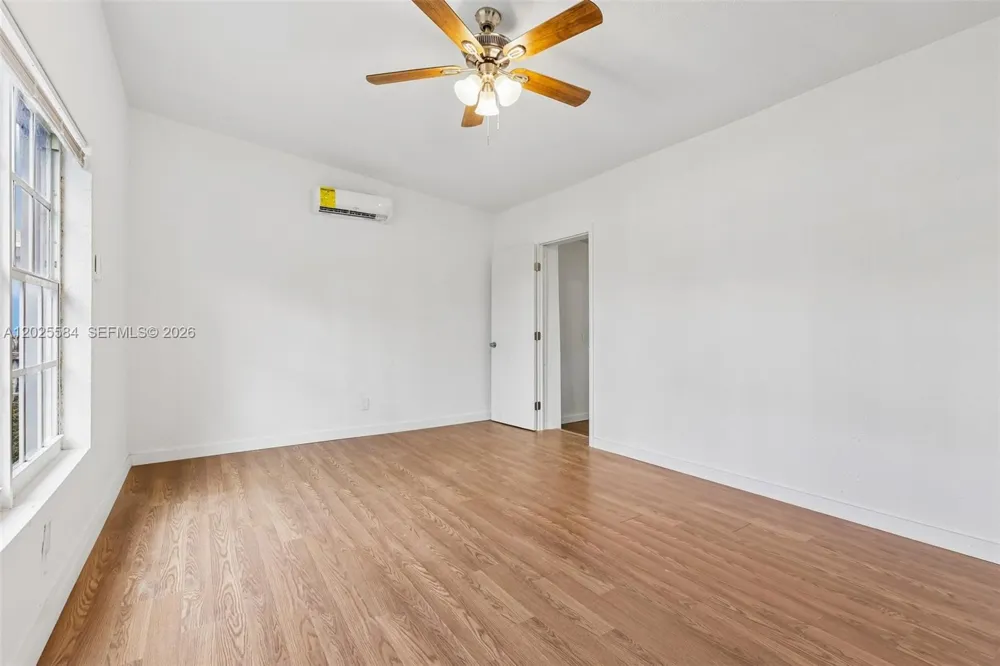 1045 NW 115th St Miami, FL 33168