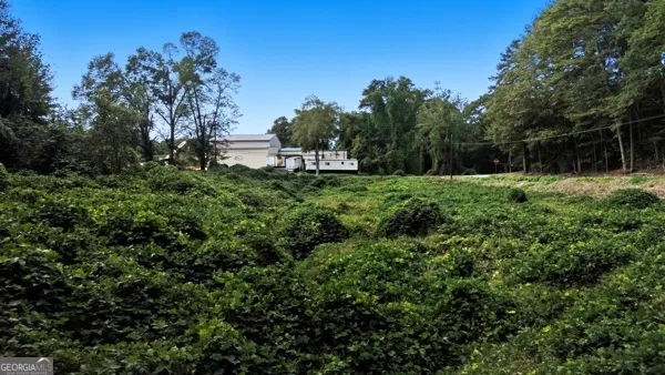 657 S Broad ST Toccoa, GA 30577