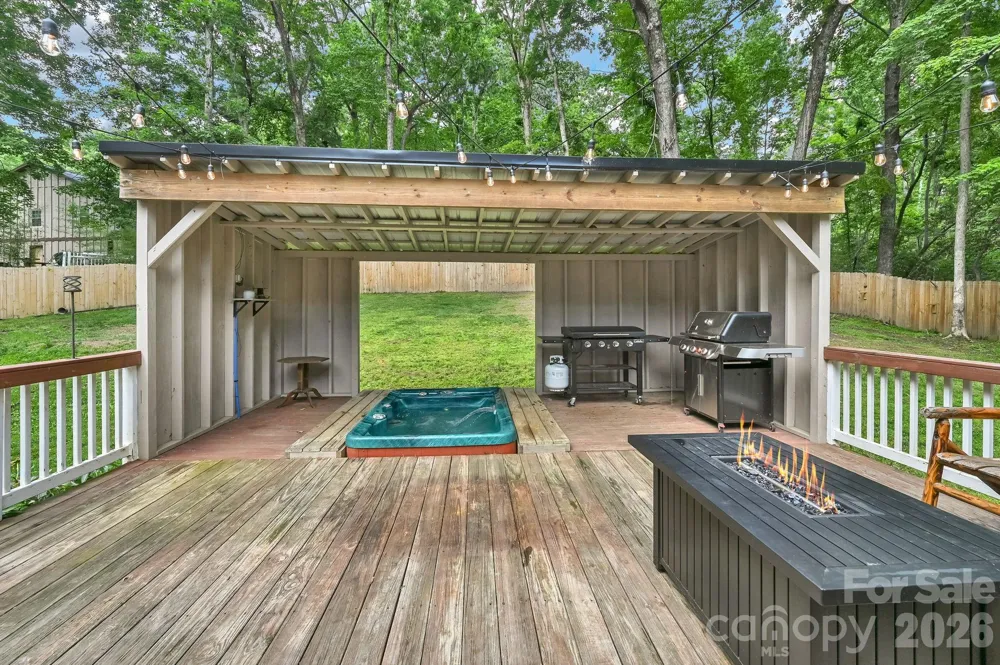 11 Greenwood Acres Drive Mills River, NC 28759