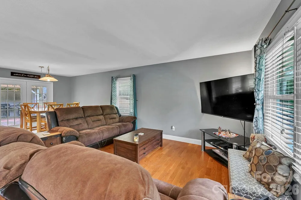 11 Greenwood Acres Drive Mills River, NC 28759