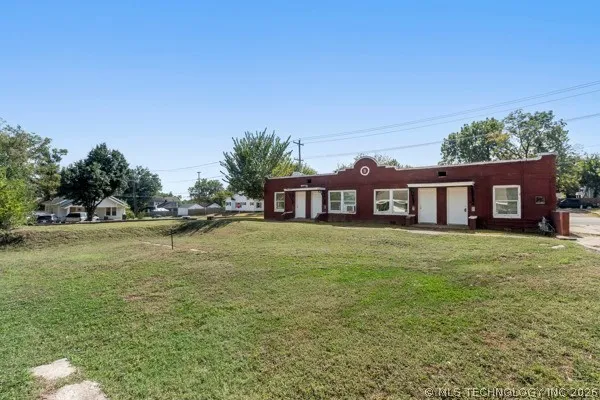 820 S 6th Ponca City, OK 74601