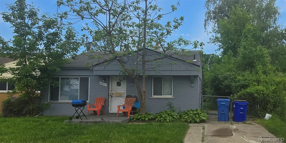 26111 YALE STREET Inkster City, MI 48141