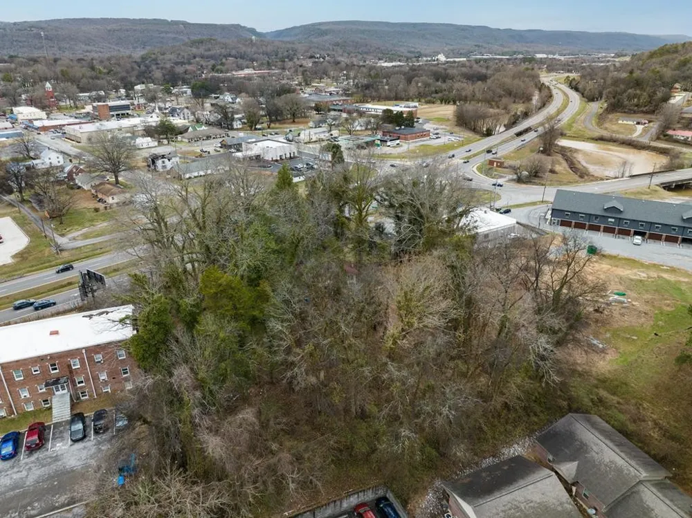 472 Chickamauga Drive Dayton, TN 37321