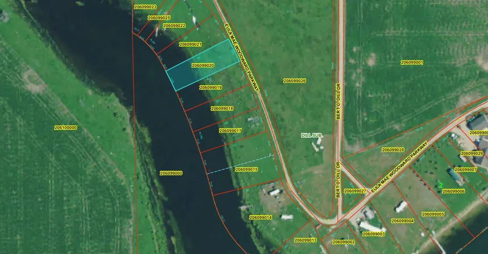 114 EULA MAE WOODWARD PKWY SW PARKWAY SW Milnor, ND 58060