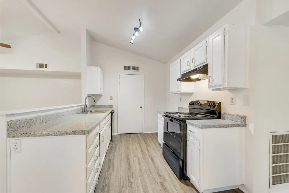 512 Matterhorn Street Cedar Hill, TX 75104