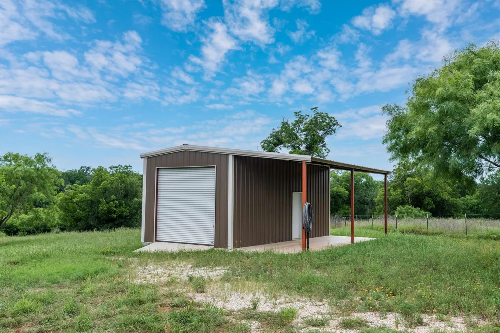 342 County Road 433 Mullin, TX 76864