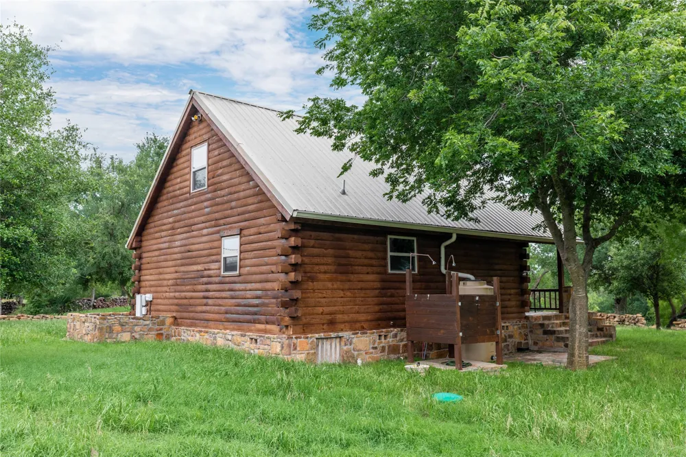 342 County Road 433 Mullin, TX 76864