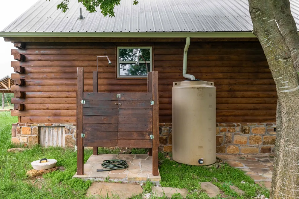 342 County Road 433 Mullin, TX 76864