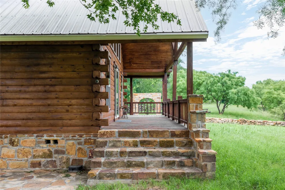 342 County Road 433 Mullin, TX 76864