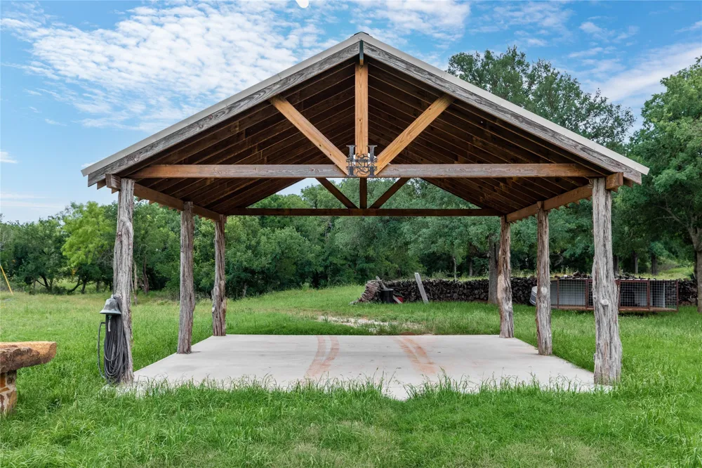 342 County Road 433 Mullin, TX 76864
