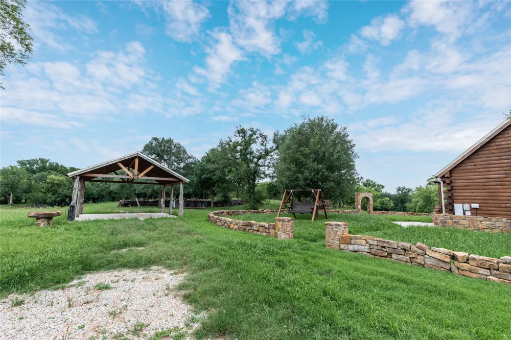 342 County Road 433 Mullin, TX 76864