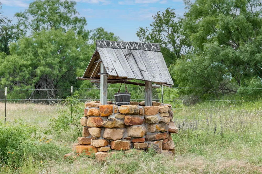 342 County Road 433 Mullin, TX 76864