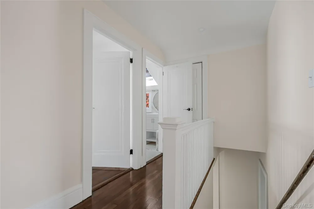 39 Hillcrest Road Hartsdale, NY 10530