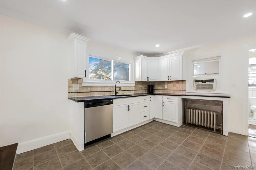 39 Hillcrest Road Hartsdale, NY 10530