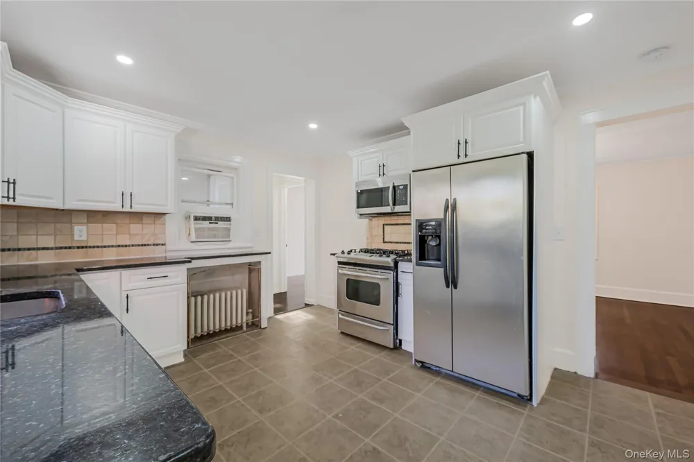 39 Hillcrest Road Hartsdale, NY 10530