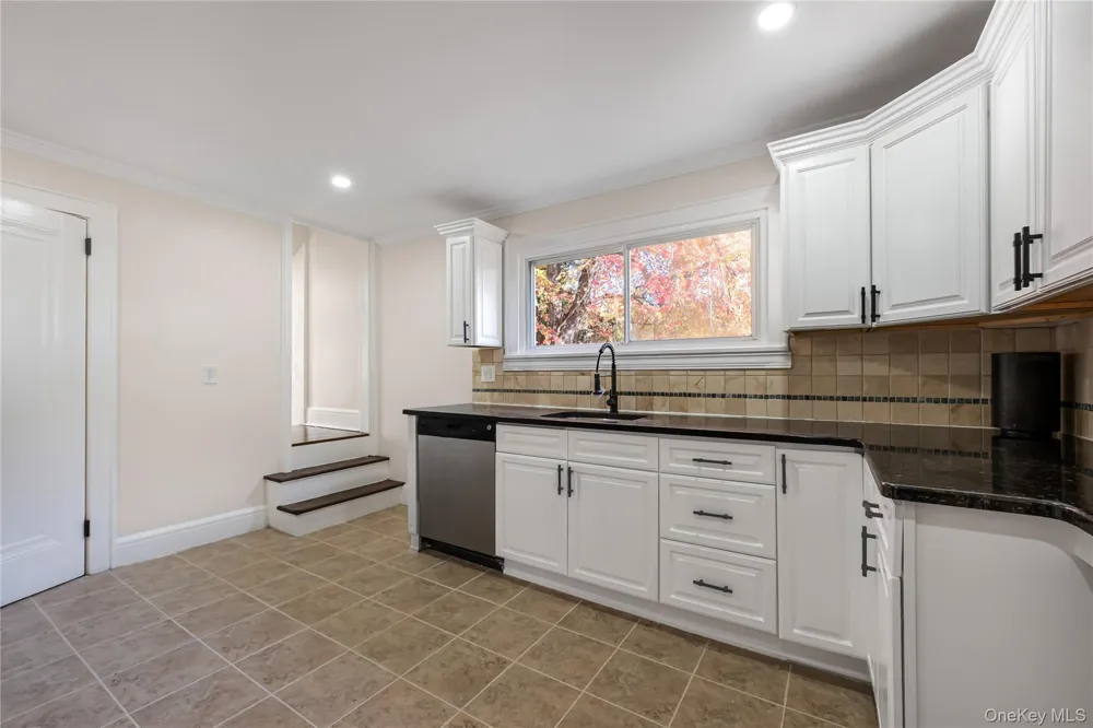 39 Hillcrest Road Hartsdale, NY 10530