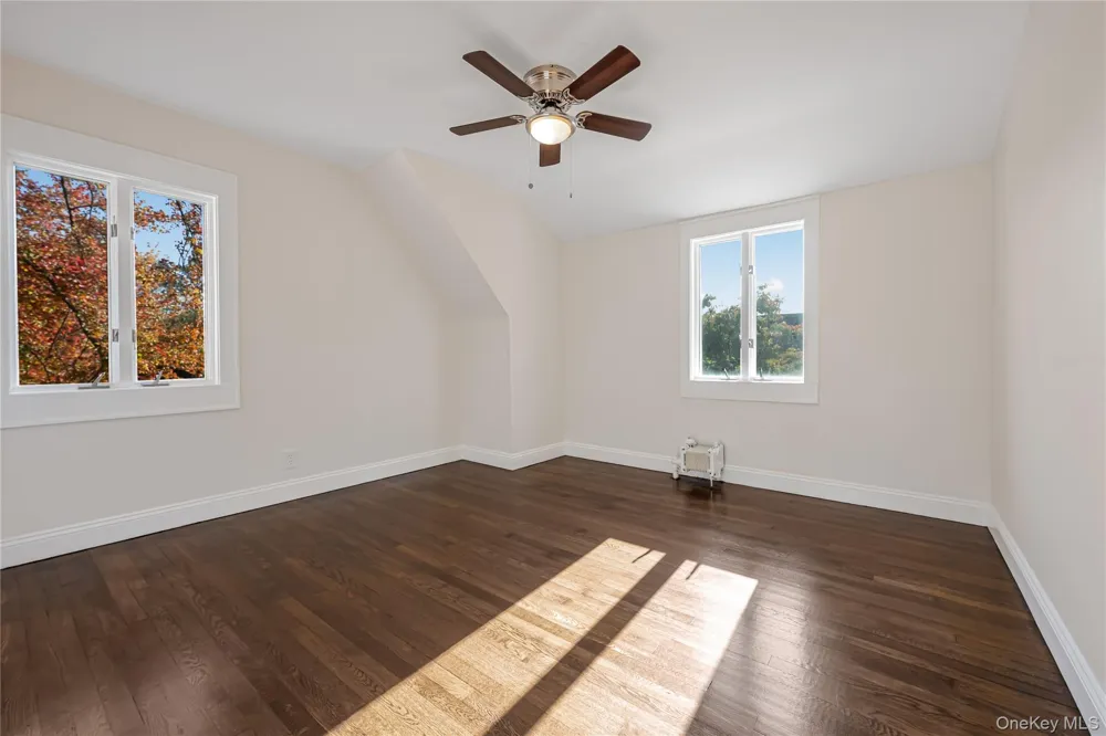 39 Hillcrest Road Hartsdale, NY 10530