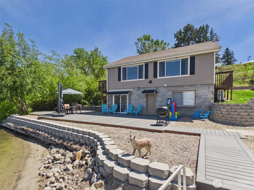 6 Marions Cove Road Republic, WA 99166