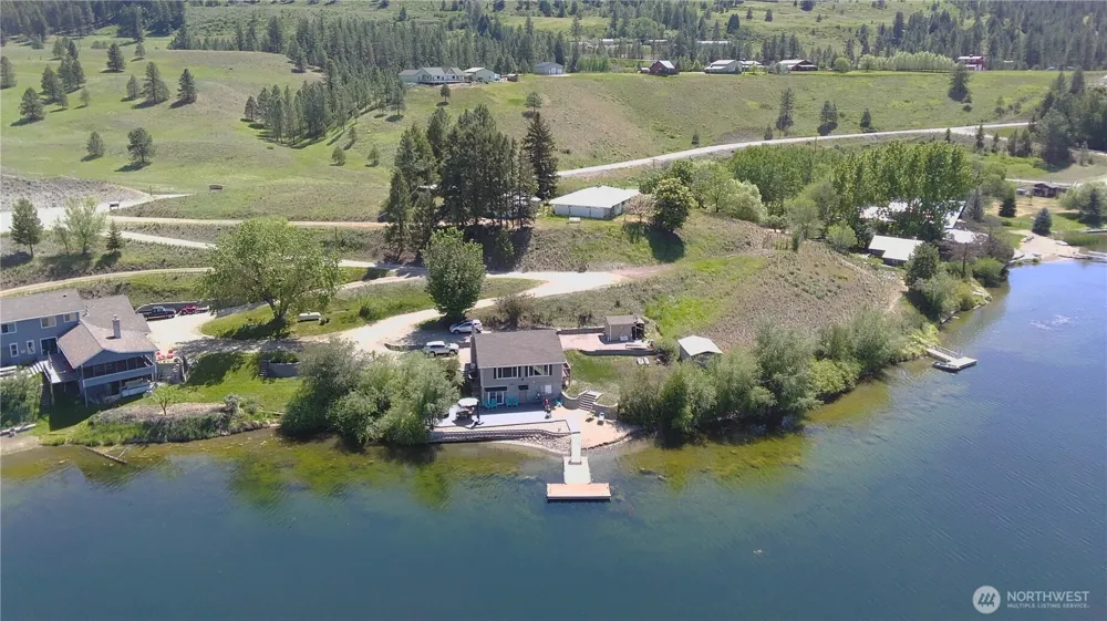 6 Marions Cove Road Republic, WA 99166