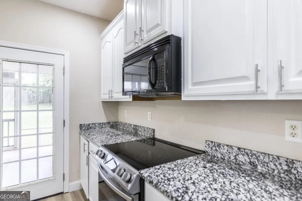 211 Cade TER Warner Robins, GA 31088