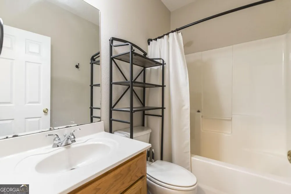 211 Cade TER Warner Robins, GA 31088