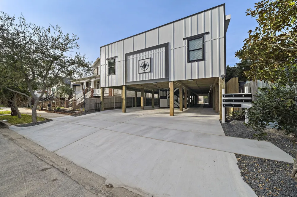 808 Sealy Street #B Galveston, TX 77550