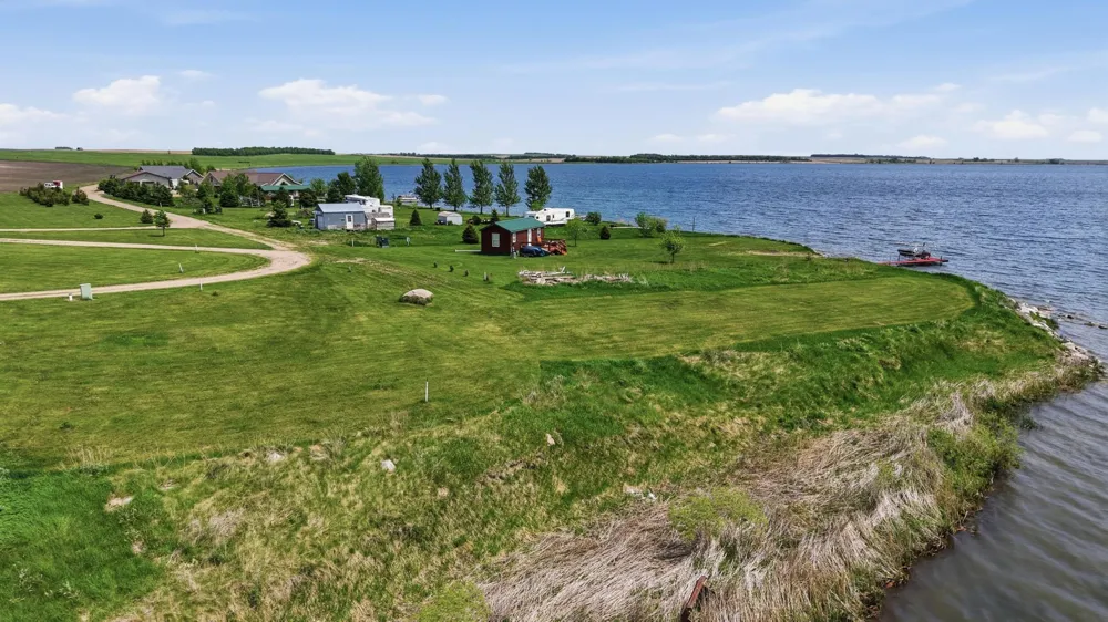116 EULA MAE WOODWARD PARKWAY SW Milnor, ND 58060
