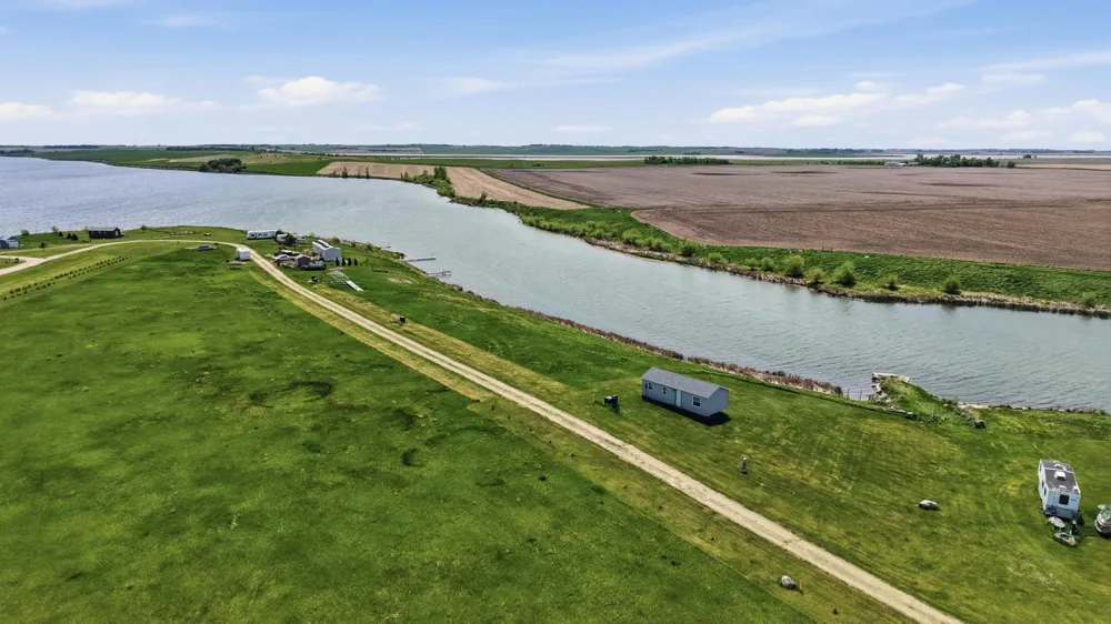116 EULA MAE WOODWARD PARKWAY SW Milnor, ND 58060
