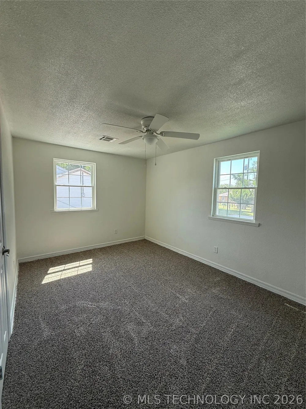 1019 E 5th Cushing, OK 74023