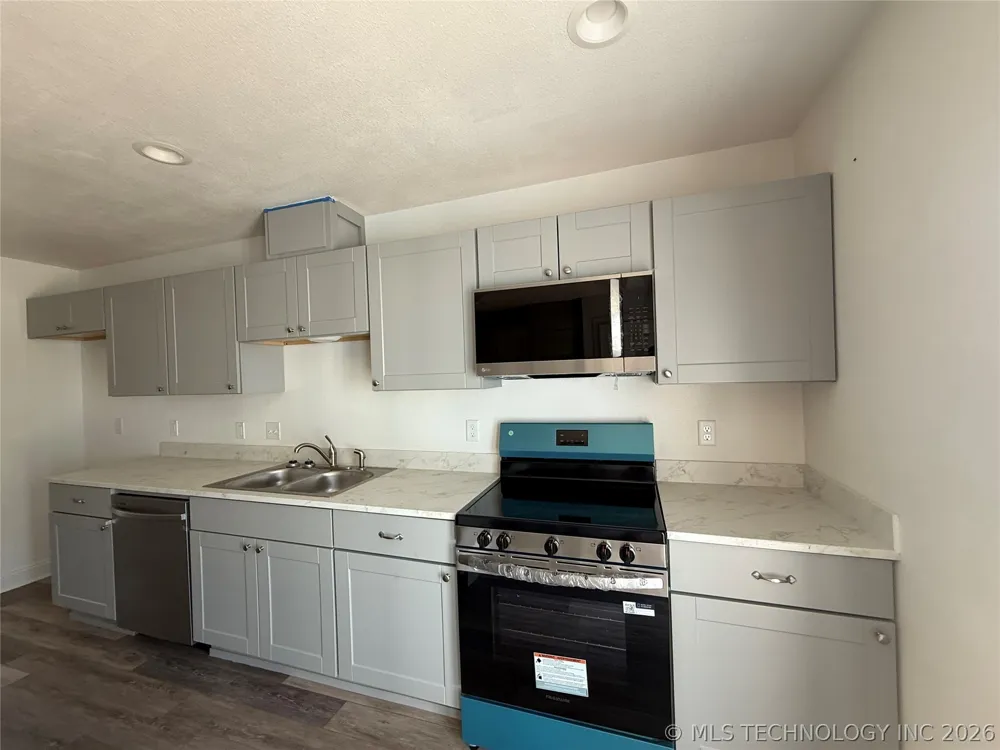 1019 E 5th Cushing, OK 74023