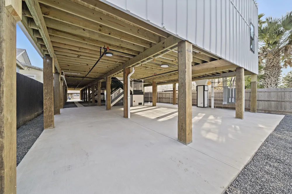 808 Sealy Street #E Galveston, TX 77550