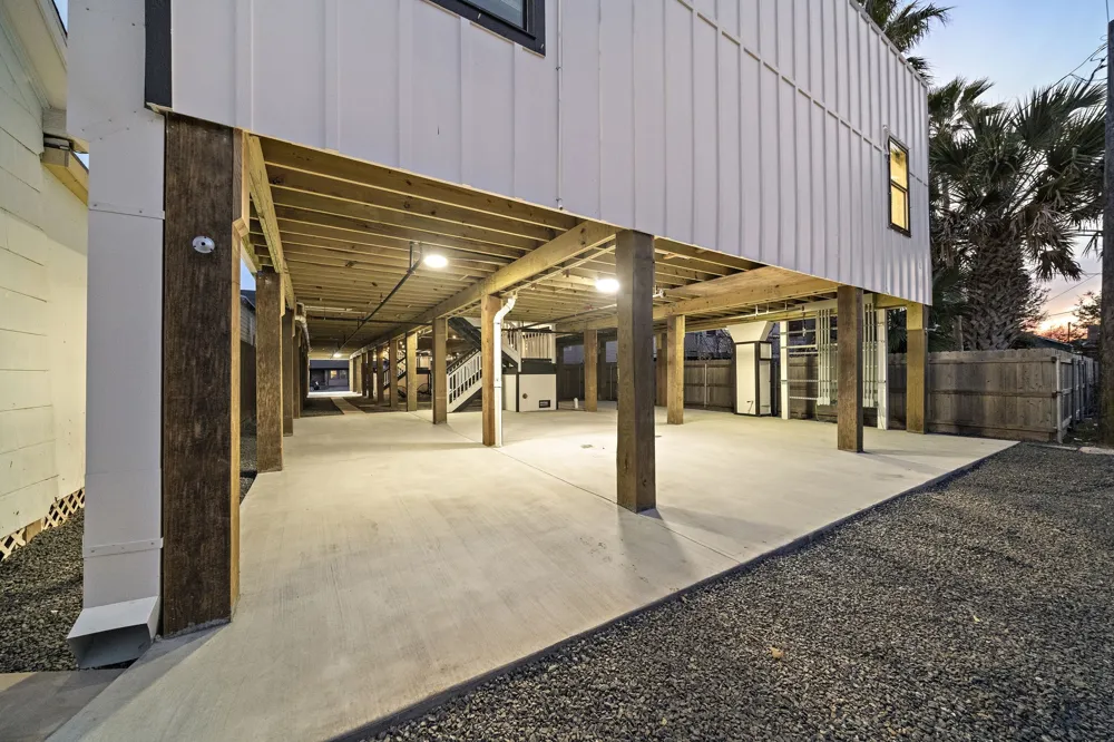 808 Sealy Street #E Galveston, TX 77550