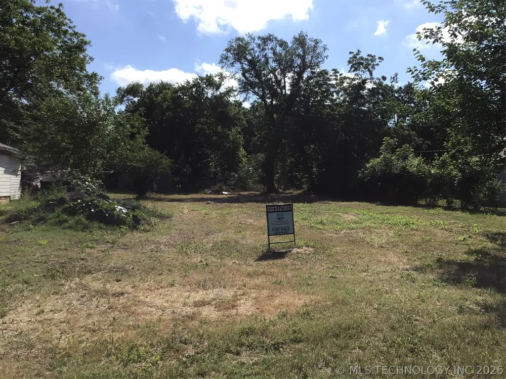 710 S 1st Davis, OK 73030