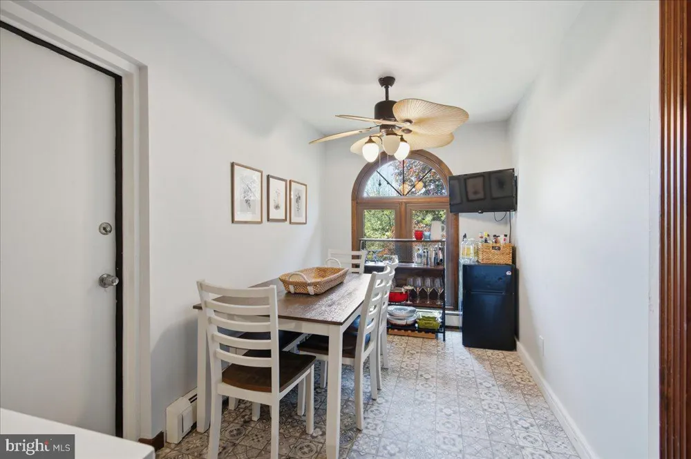 176 CENTURA Cherry Hill, NJ 08003
