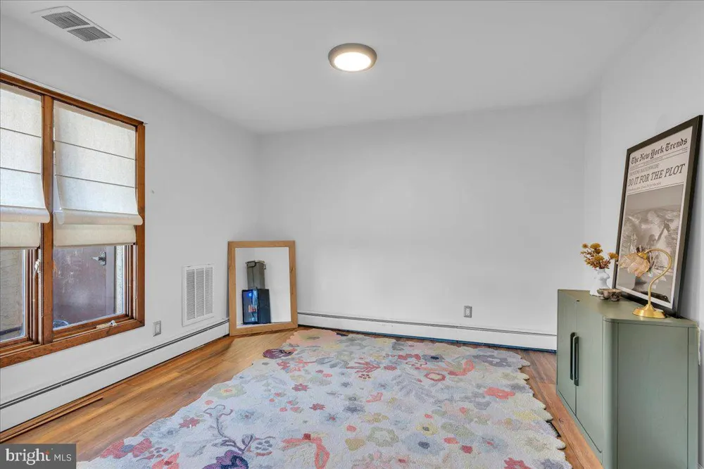 176 CENTURA Cherry Hill, NJ 08003